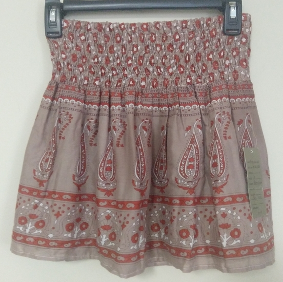 Crown of Hearts Dresses & Skirts - Cotton Smocked Waist Paisley Skirt Small